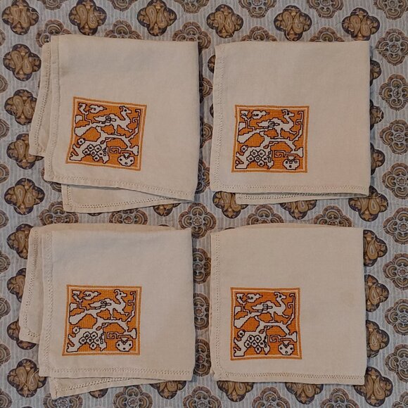 Vintage embroidered linen handkerchiefs - Picture 1 of 7